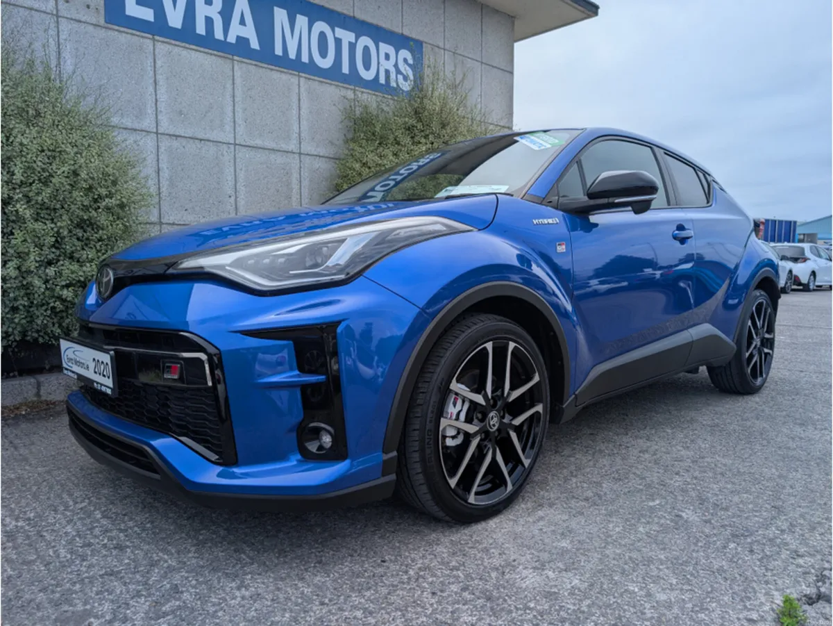 Toyota C-HR GR SPORT AUTOMATIC HYBRID 1.8 PETROL / - Image 6