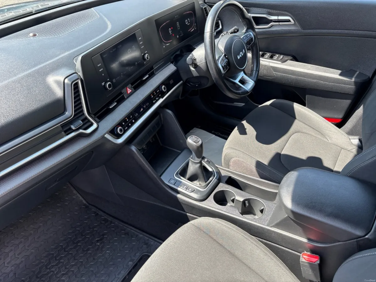 Kia Sportage K2 DIESEL 5DR - Image 3