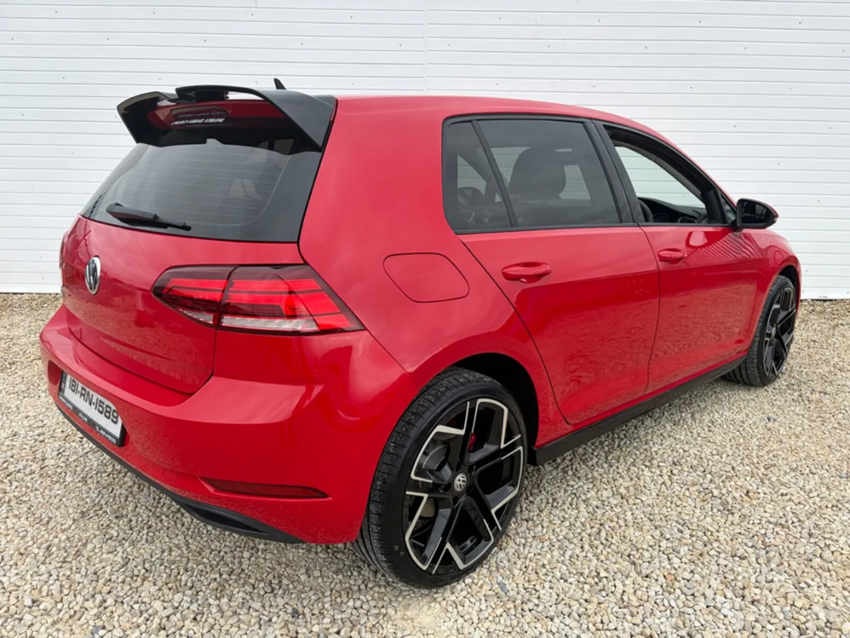 Volkswagen Golf 1.6 TDI S 115PS 5DR - Image 2
