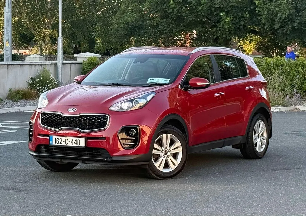 Kia Sportage 2016/immaculate - Image 2