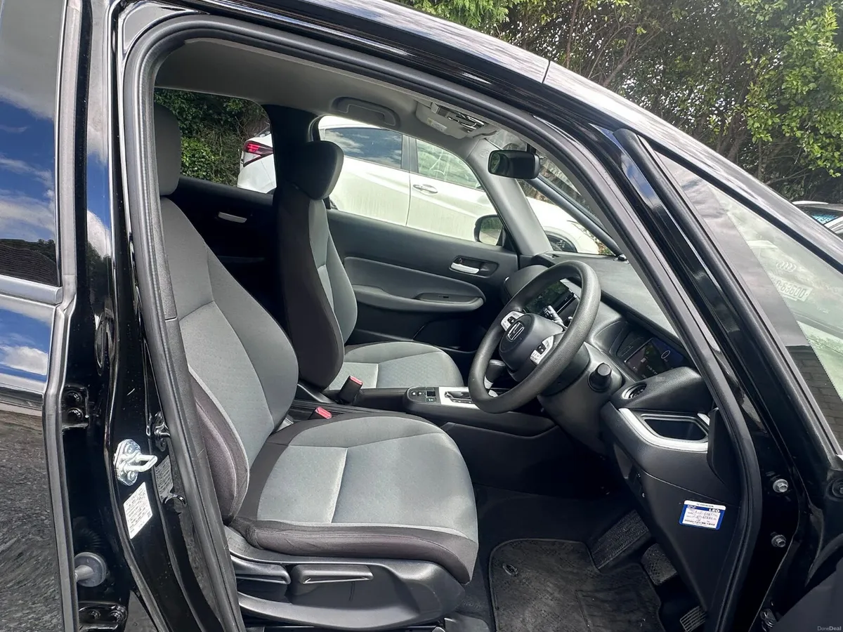 HONDA FIT2020 70K KM ONlY - Image 5