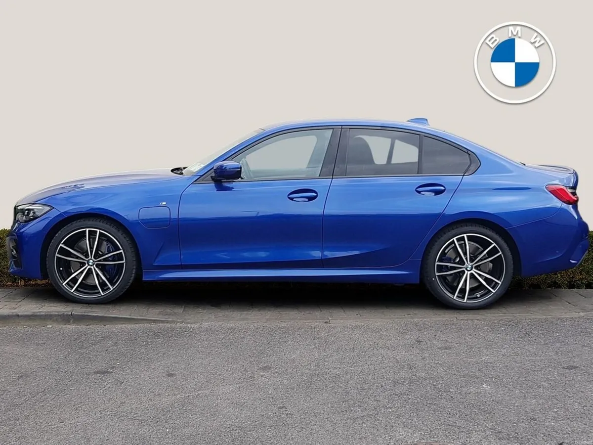 BMW 3-Series 330e M Sport Auto - Image 3