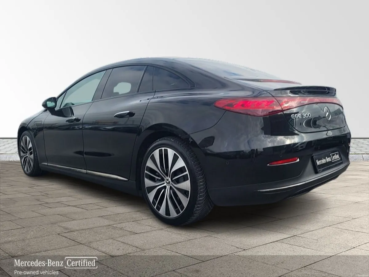 Mercedes-Benz EQE EQE300 AVANTGARDE SALOON AUTO *N - Image 3