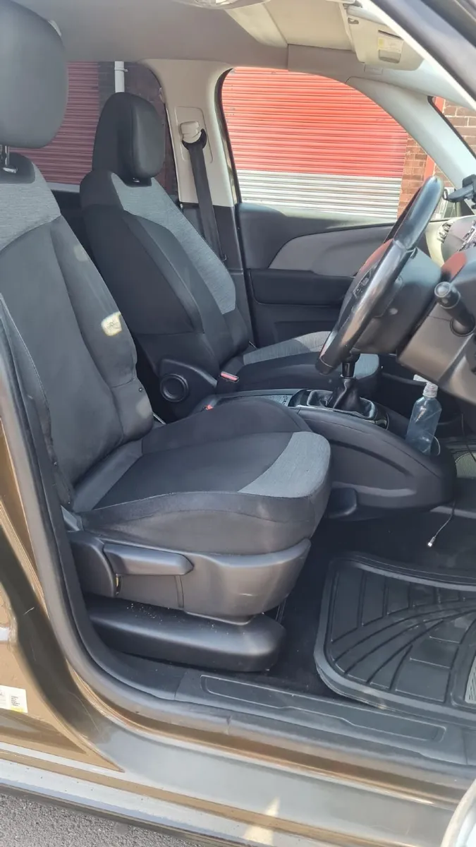 Citroen C4 Picasso 2013 - Image 2
