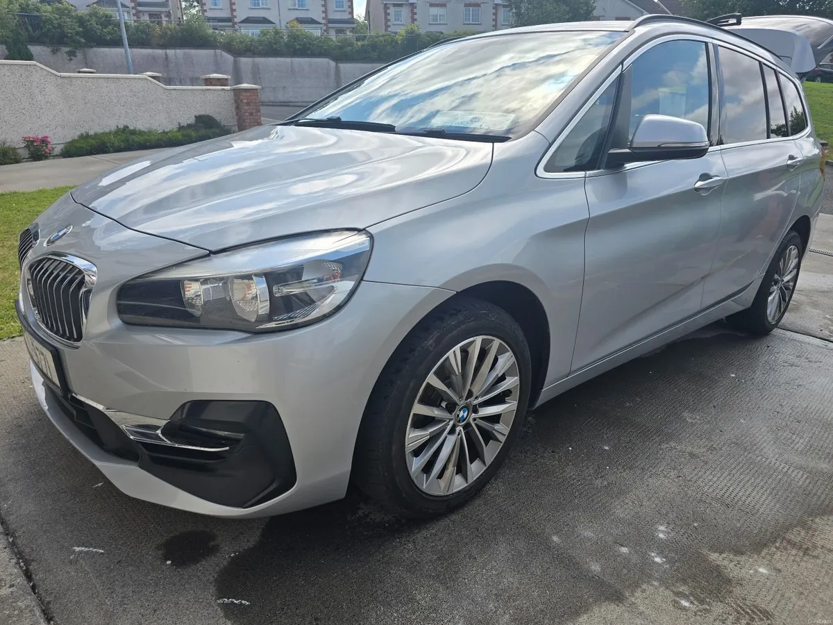 BMW 2-Series 2018 Luxury Model 7seater Automatic - Image 3