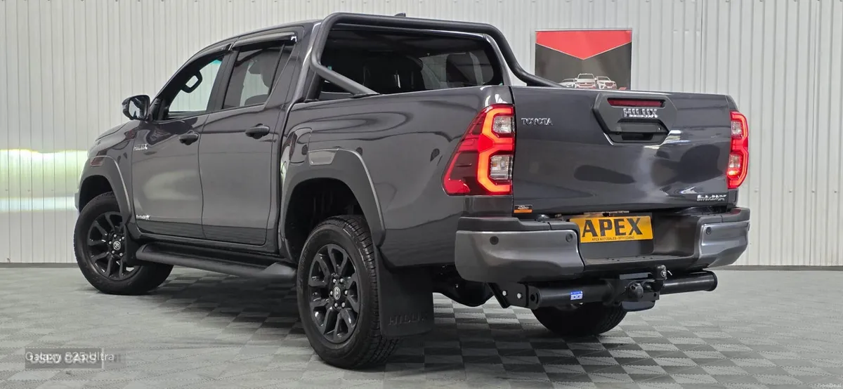 Toyota Hilux DIESEL - Image 3