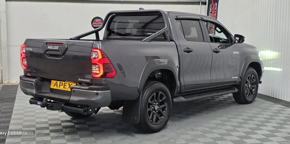 Toyota Hilux DIESEL - Image 4