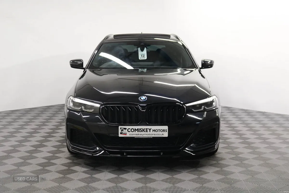 BMW 5-Series 530e M Sport - Image 2