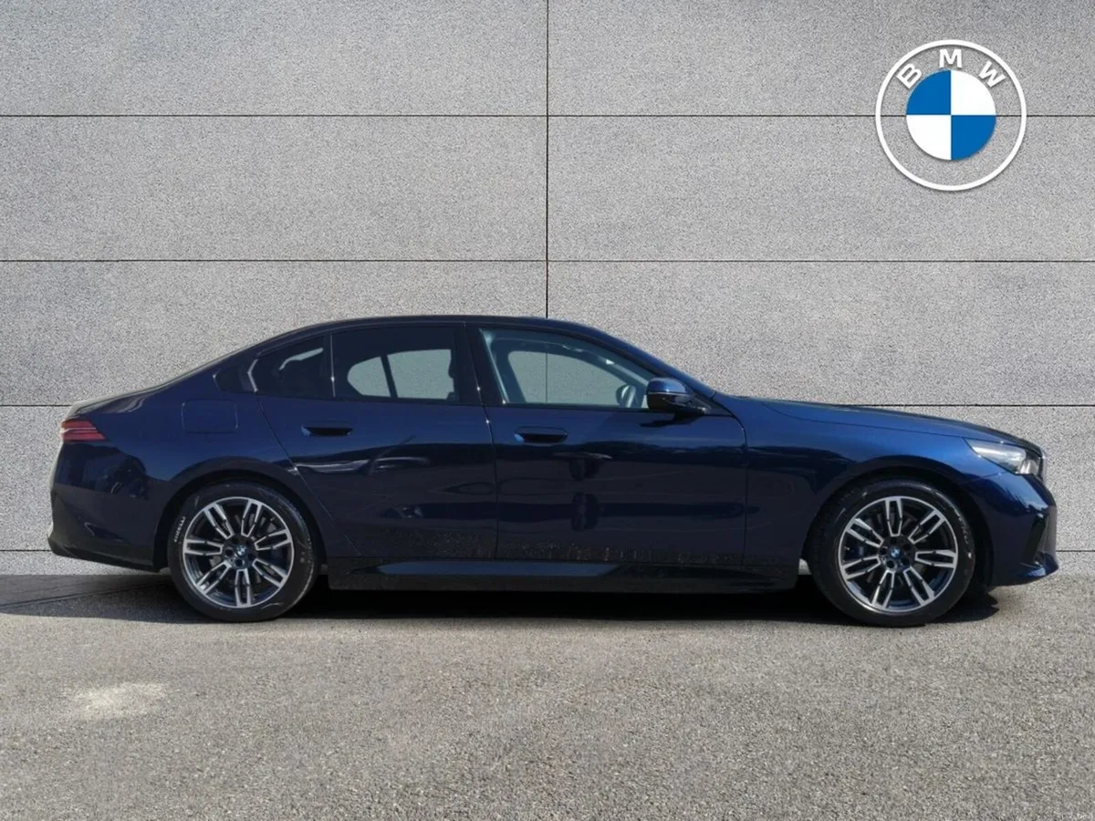 BMW 5-Series 530e M Sport - Image 3