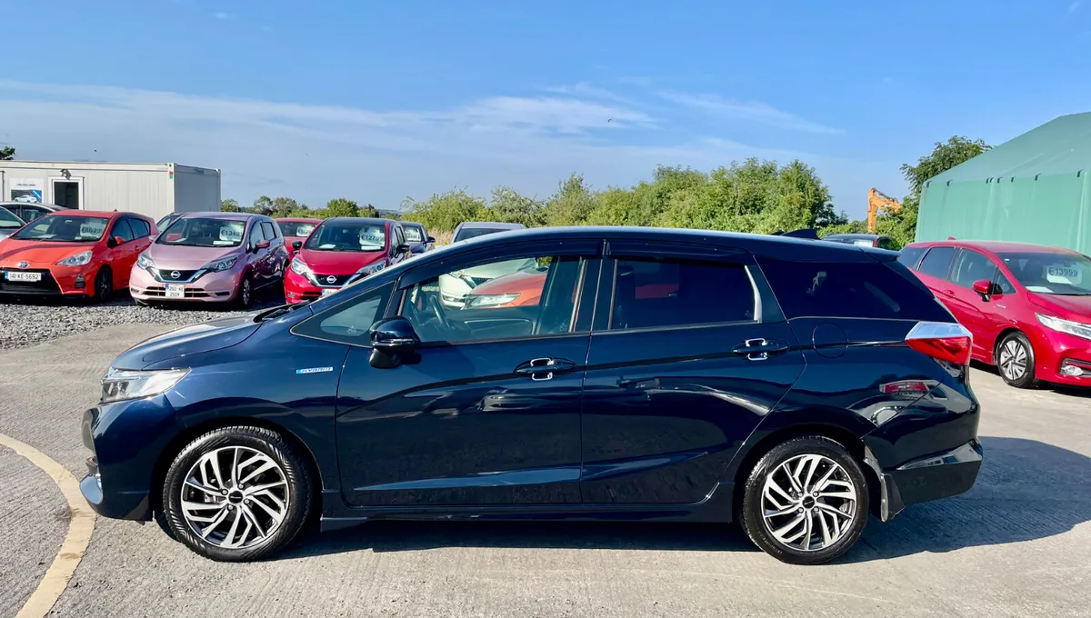 HONDA SHUTTLE 2017 (1.5, HYBRID) - Image 5