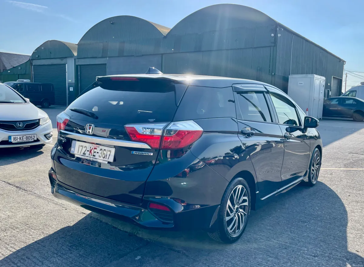HONDA SHUTTLE 2017 (1.5, HYBRID) - Image 6