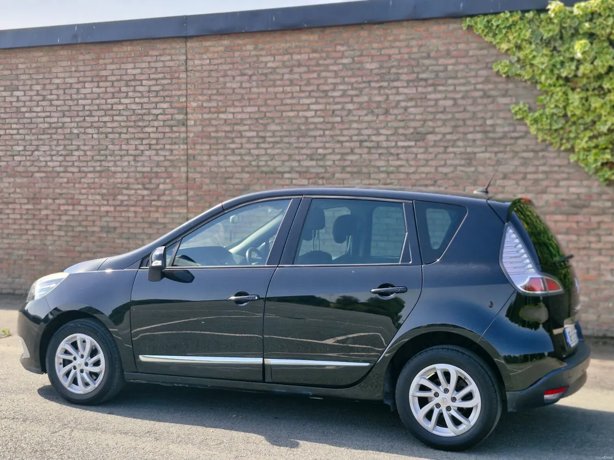 Renault Scenic 1.5 DCI DYNAMIQUE NAV - Image 2