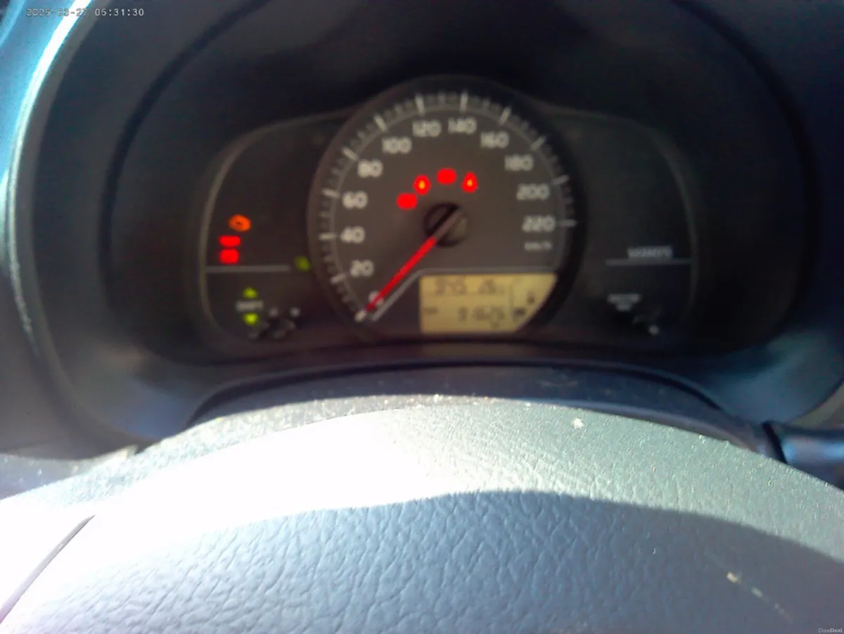 Toyota Yaris 1.0 SPORT 4DR - Image 2