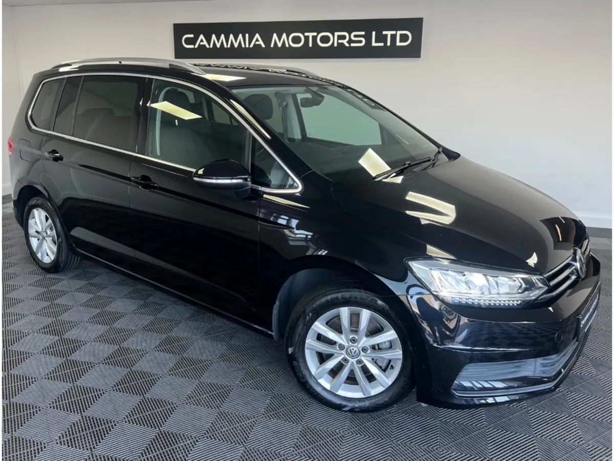 Volkswagen Touran VOLKSWAGEN TOURAN 1.4 PETROL AUT - Image 1