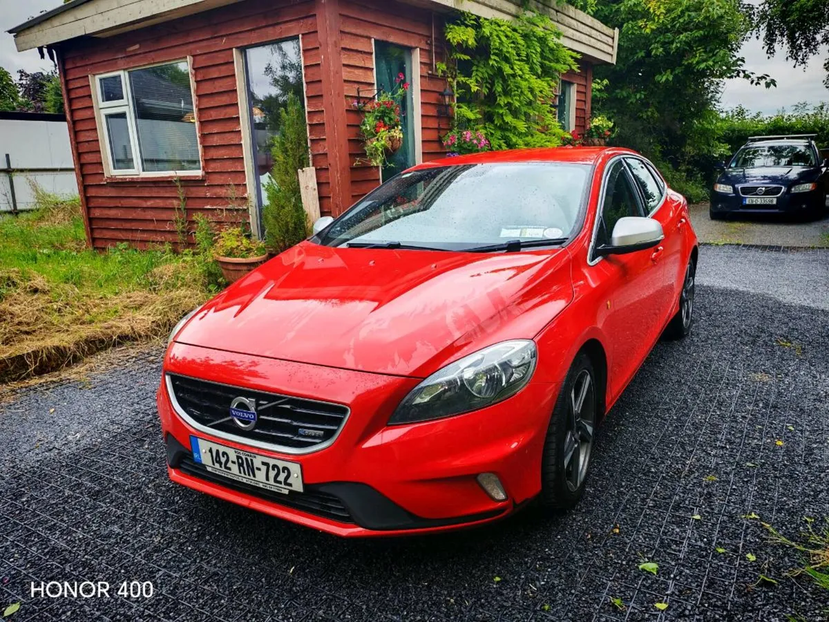 Volvo v40 r design - Image 2