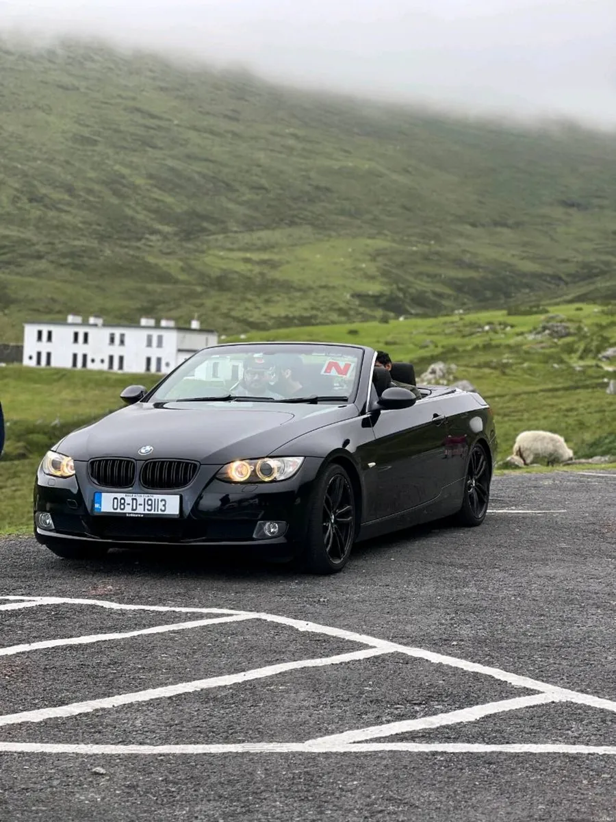 BMW 320I E93 2.0L 2008 - Image 1