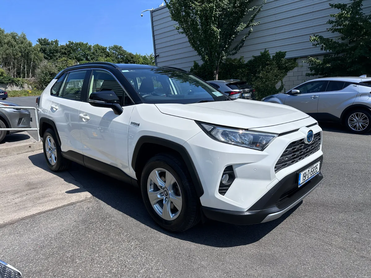 Toyota RAV4 2.5 Hybrid Luna, 2019 - Image 4