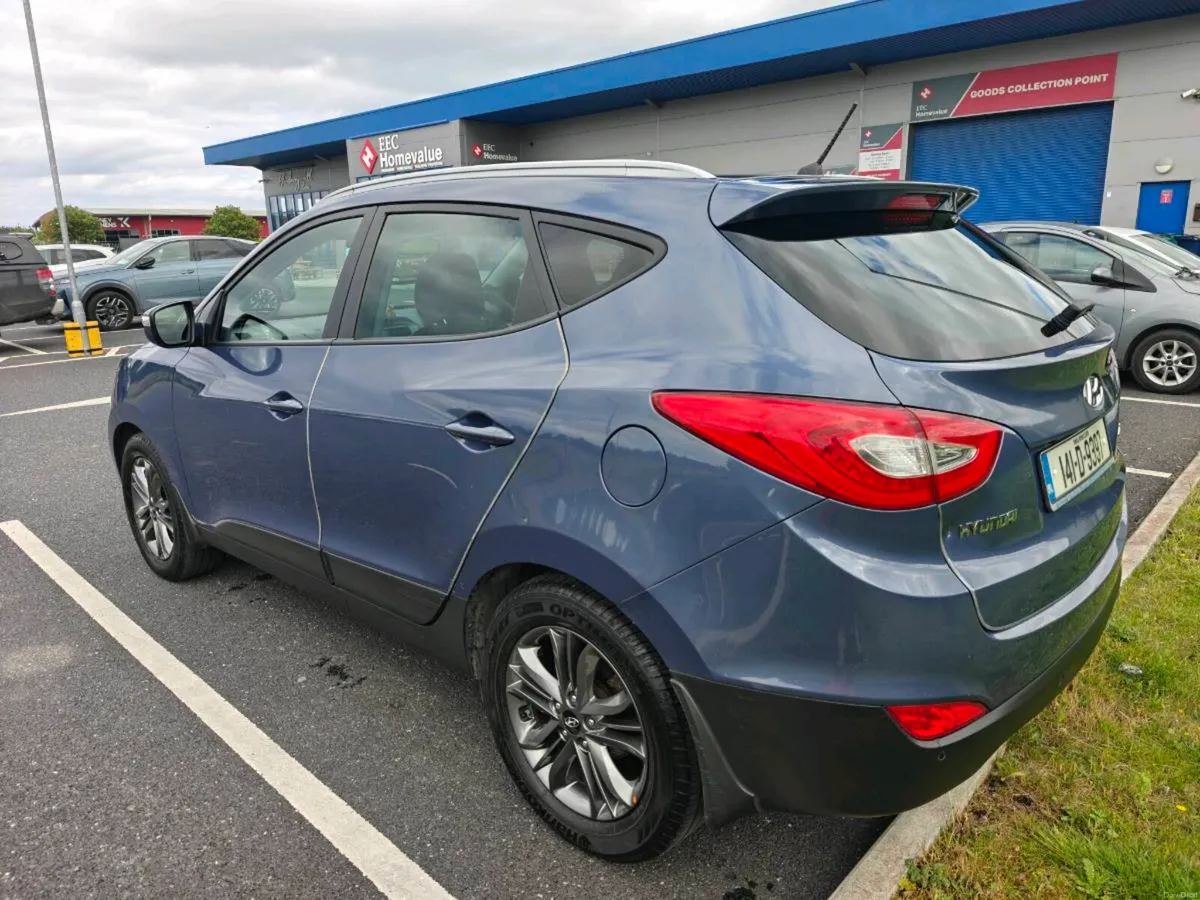 Hyundai ix35 1.7 Diesel Premium Sunroof Top Spec - Image 3