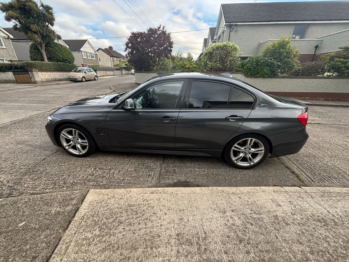 2017 BMW 330e M Sport | Full BMW SH | Low Mileage - Image 4