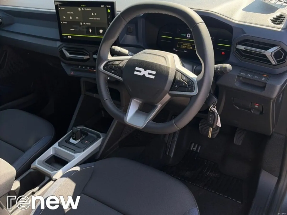 Dacia Duster HEV EXPRESSION 1.8 155 BHP AUTO 5DR * - Image 6