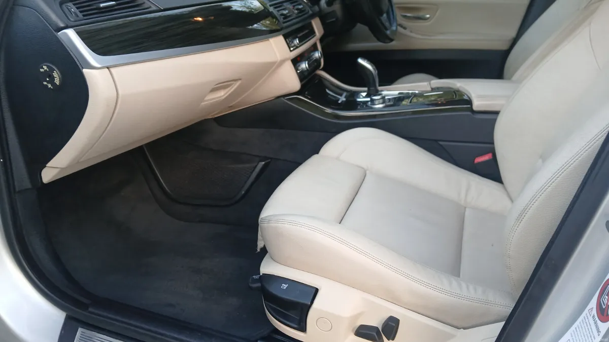 BMW 5-Series 2013 *520D MSPORT TOURING* AUTO - Image 4