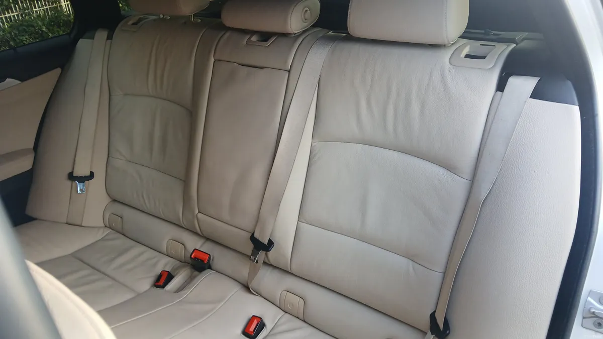 BMW 5-Series 2013 *520D MSPORT TOURING* AUTO - Image 6