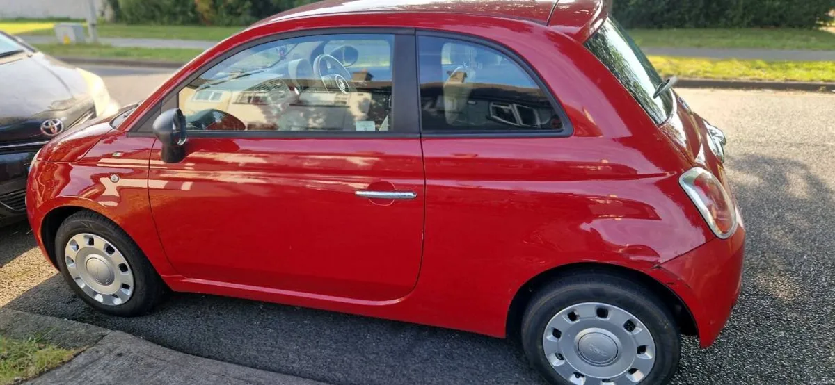 Car - Image 3