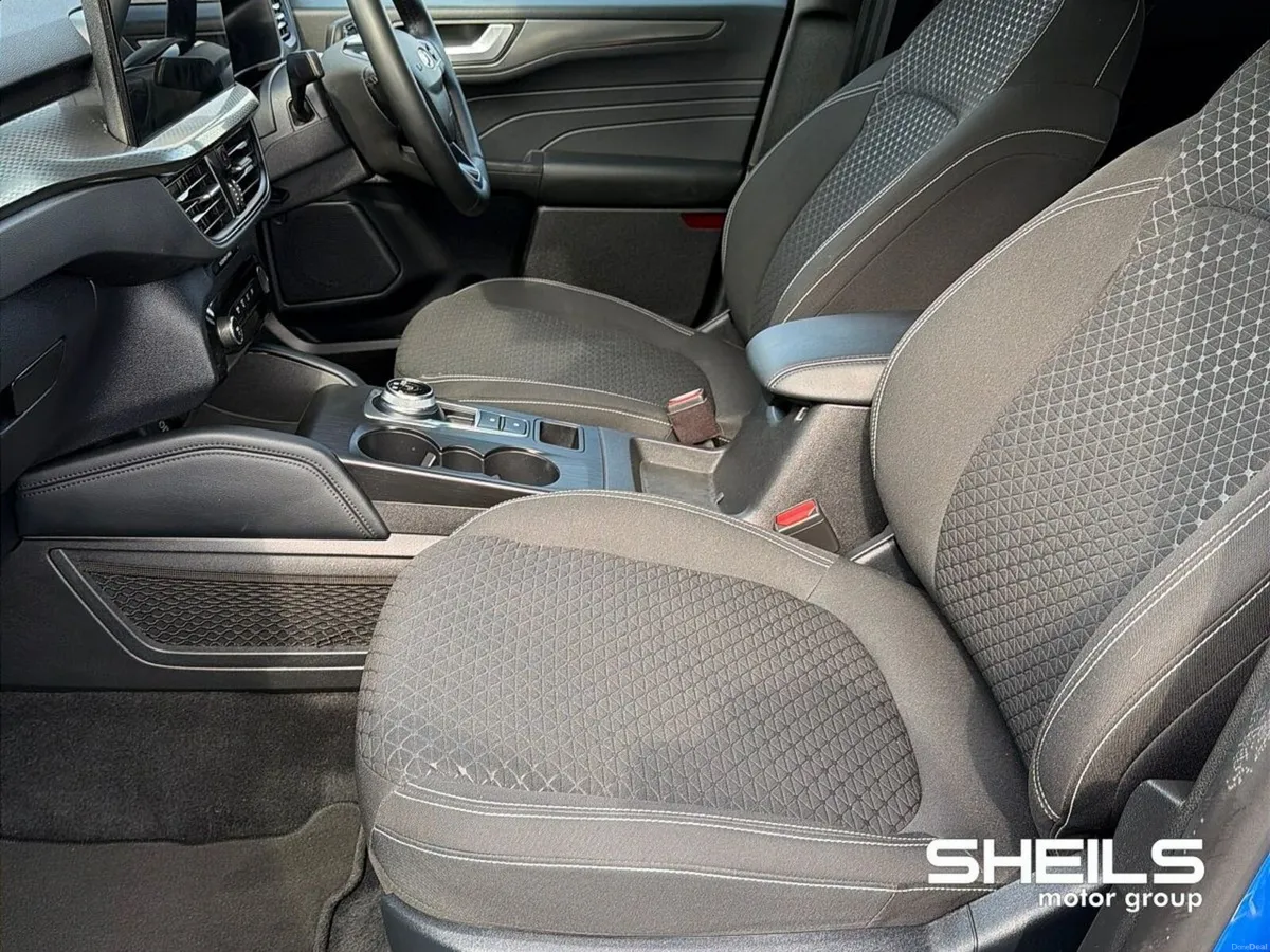 Ford Kuga Automatic 2.5 Plug-in Hybrid Titanium - Image 5
