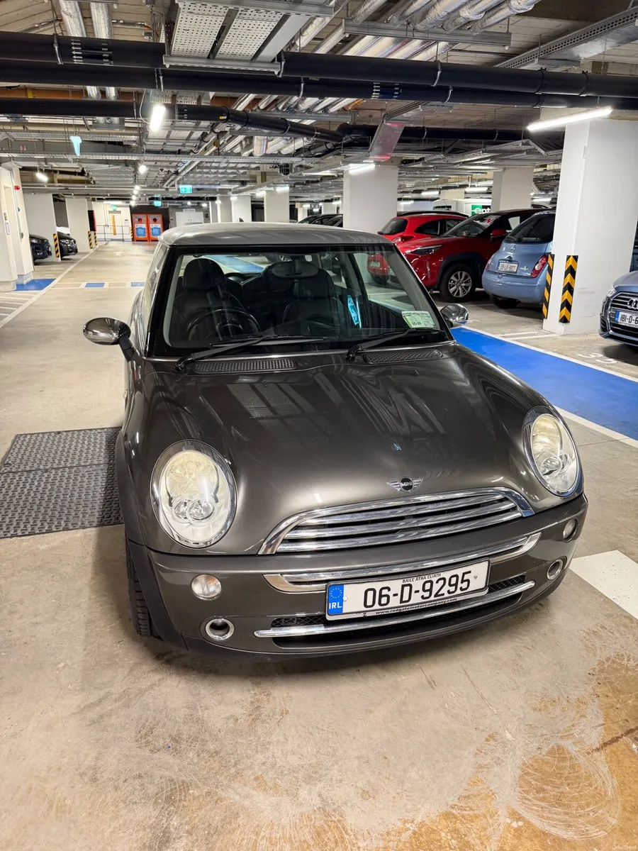 Mini Cooper 2006 - Image 1