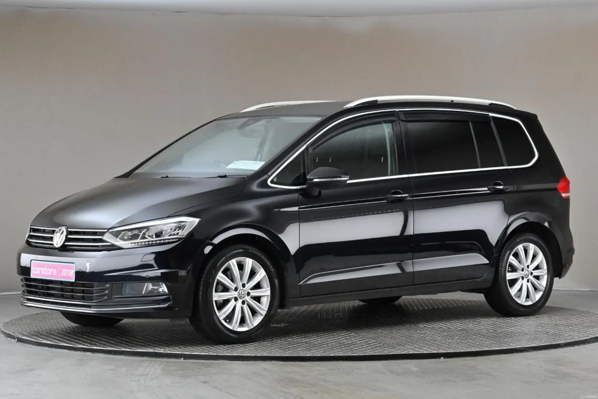 Volkswagen Touran 1.4 TSI DSG HIGHLINE **CARPLAY*A - Image 4