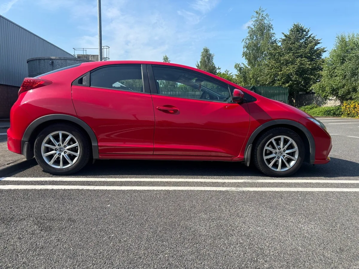Honda civic - Image 4