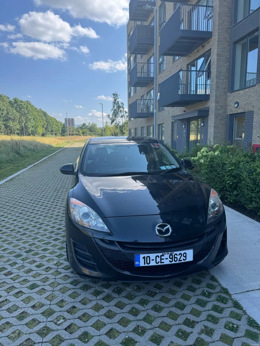Mazda 3 2010 - Image 1