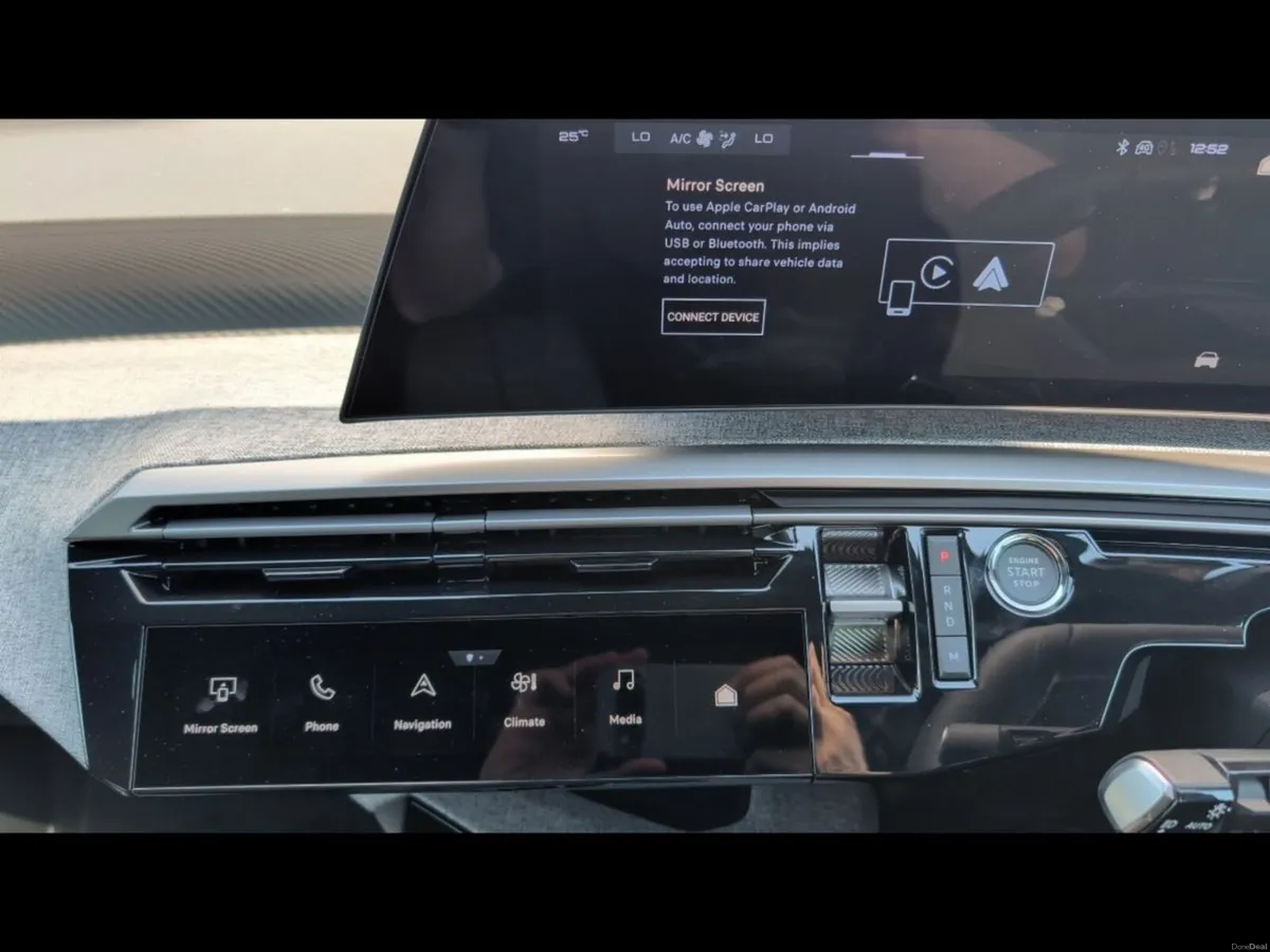 Peugeot 5008 Hybrid Allure 145hp - Image 4