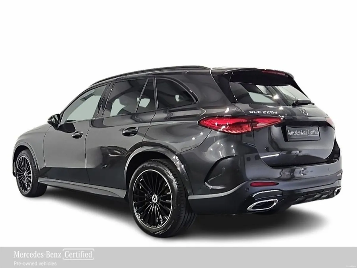 Mercedes-Benz GLC 220D 4MATIC AMG Line - Image 4