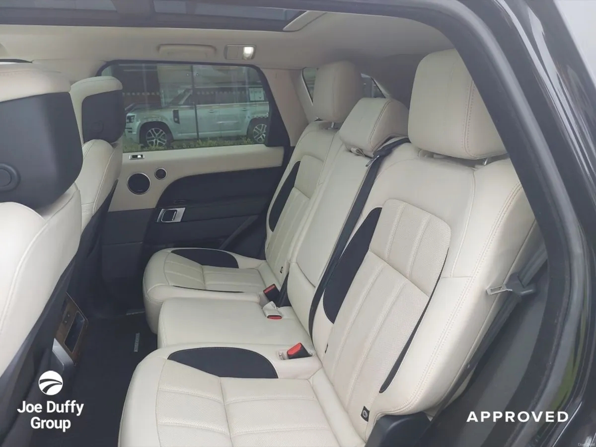 Land Rover Range Rover Sport 2.0 PHEV HSE DYNAMIC - Image 5