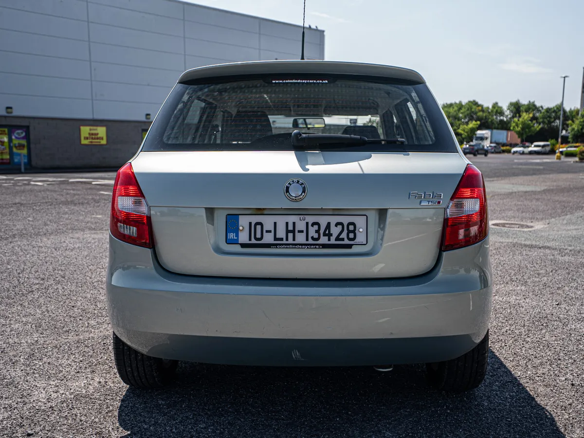 Skoda Fabia 2010 - Image 4