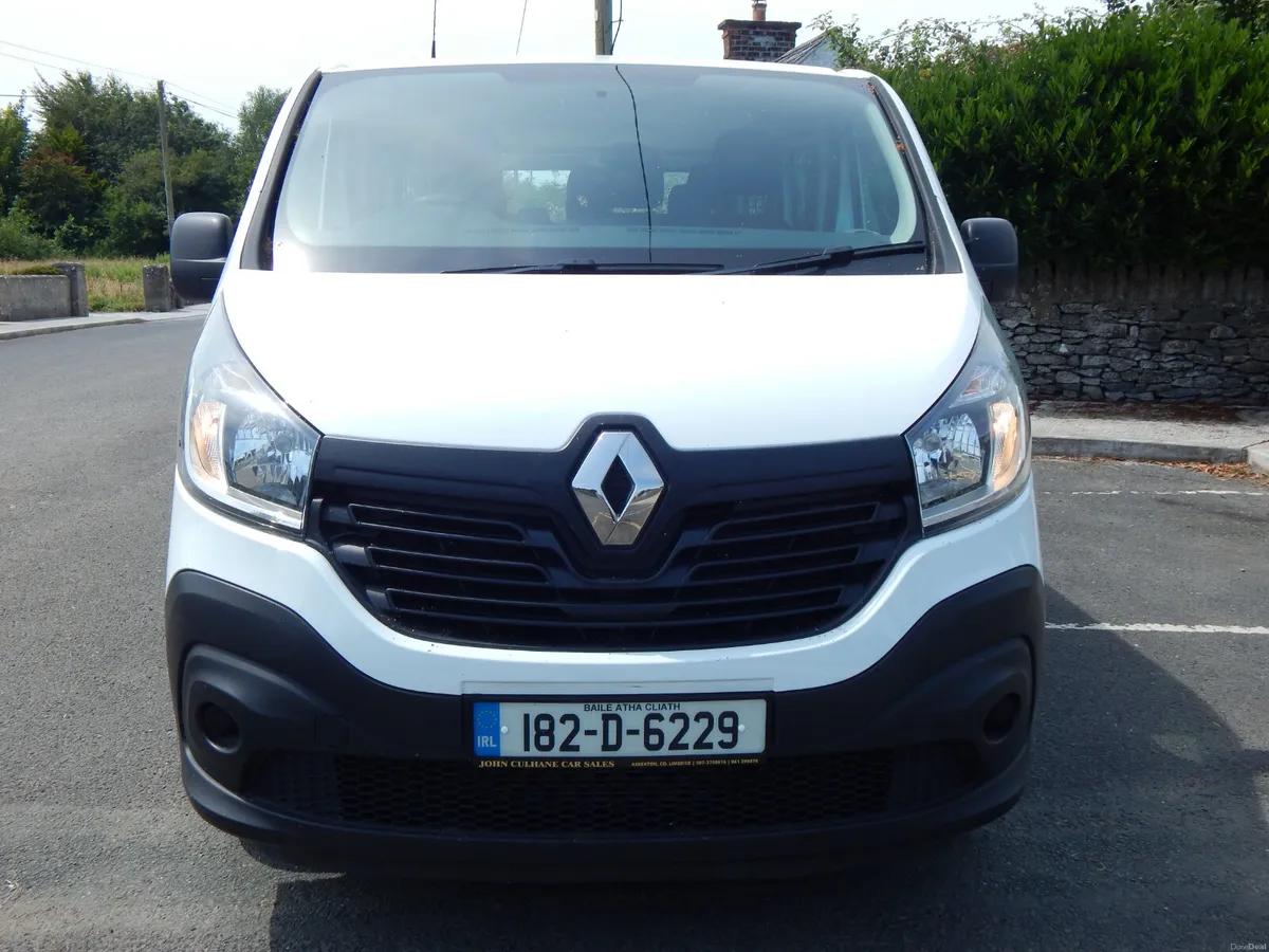 2018 Renault Trafic 9 seats NCT 07/28 - Image 3
