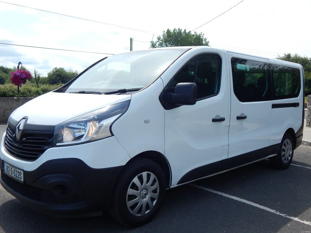 2018 Renault Trafic 9 seats NCT 07/28 - Image 4