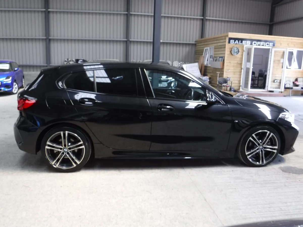 BMW 118D 2.0 DIESEL AUTO M-SPORT TINY MILEAGE - Image 2