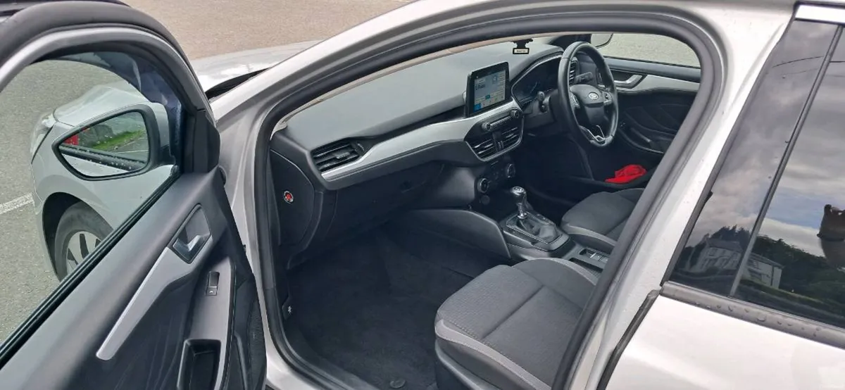 Car - Image 1