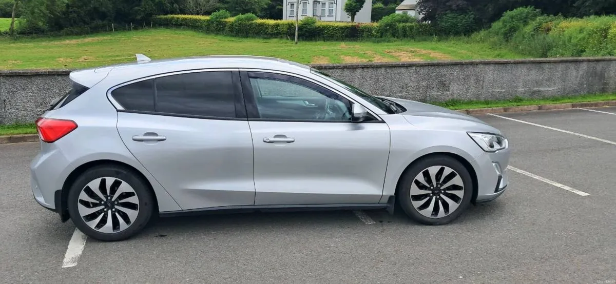 Car - Image 5