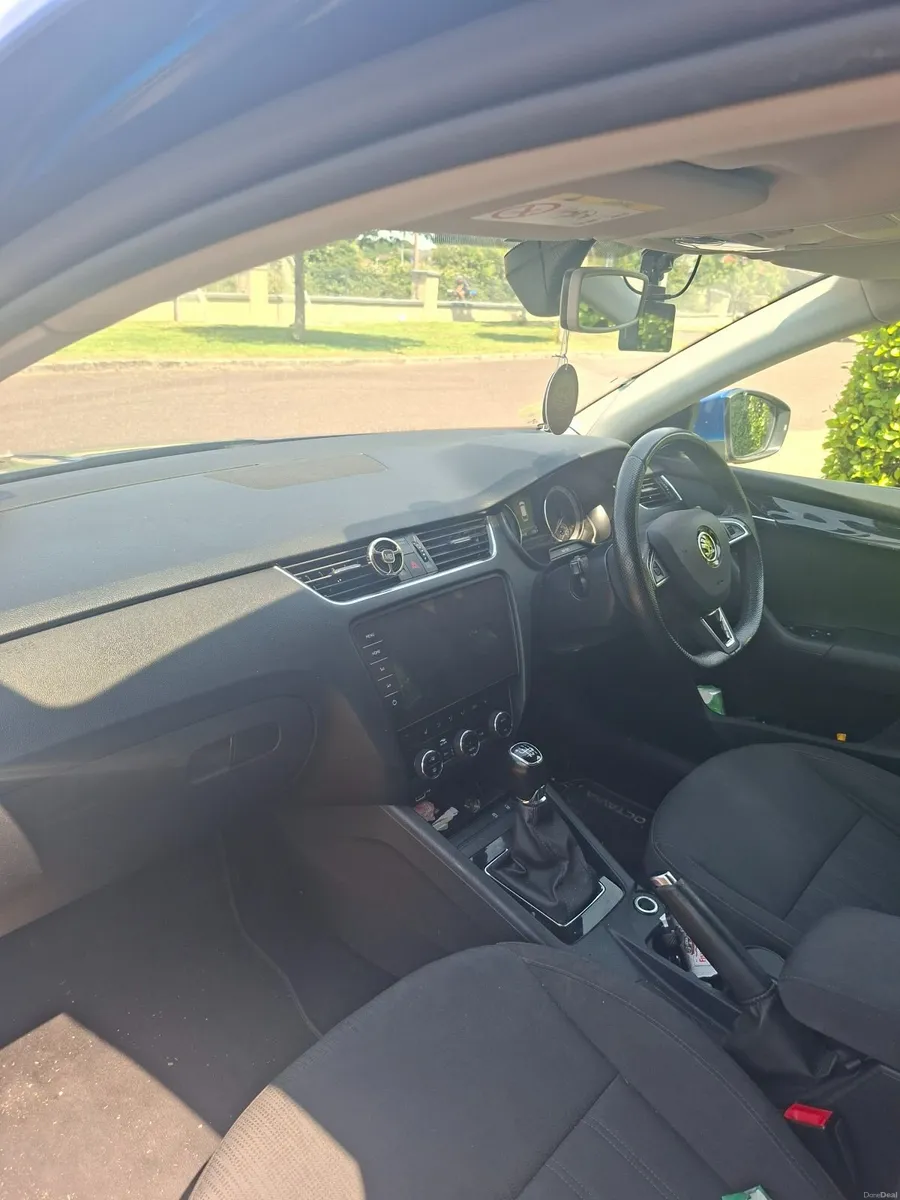 Skoda Octavia 2018 2.0 TDI 150HP STYLE - Image 3
