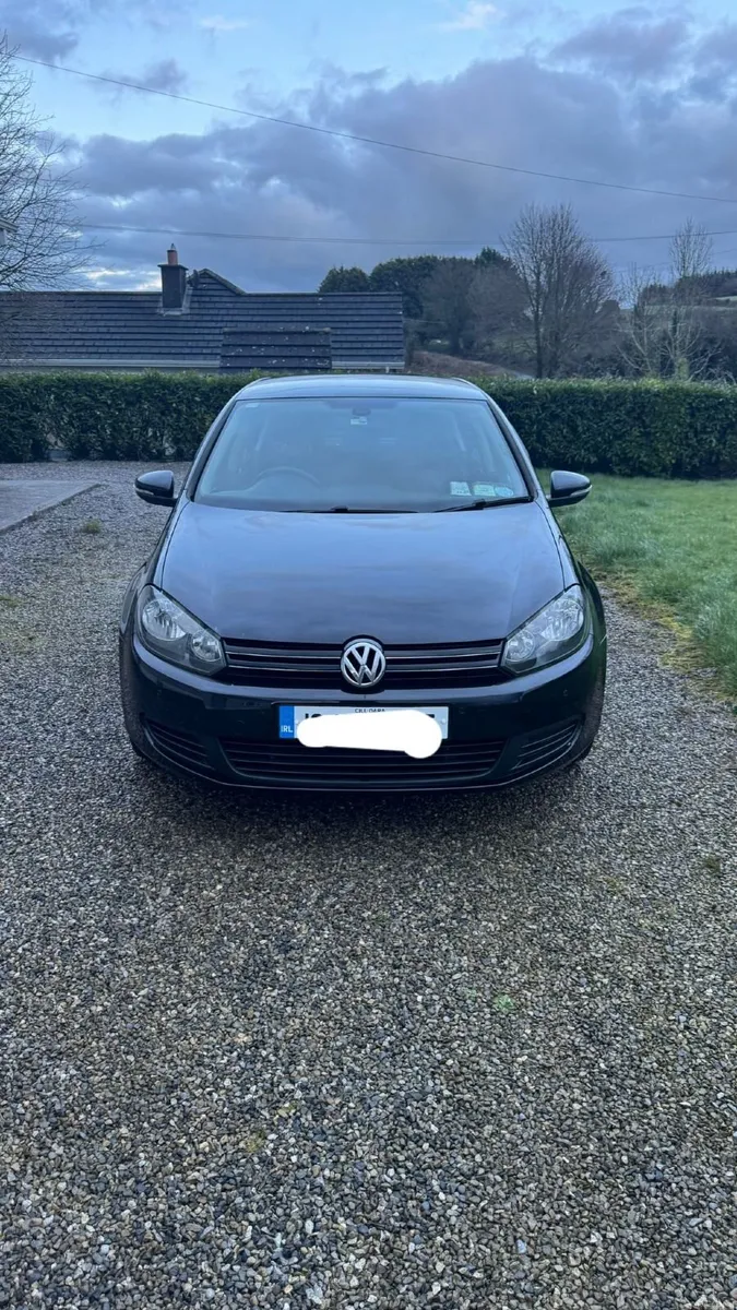 Volkswagen Golf 2010 - Image 2