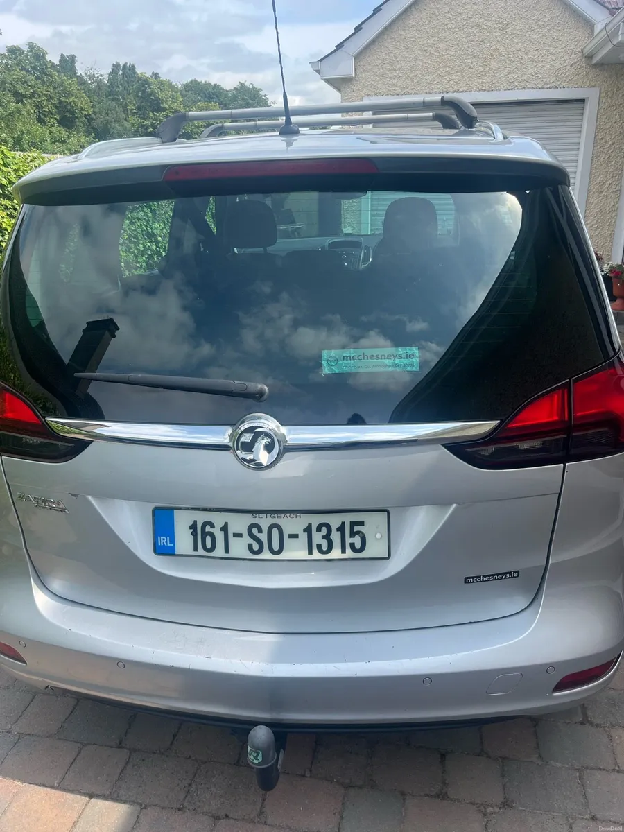 161 Vauxhall Zafira Tourer - Image 4