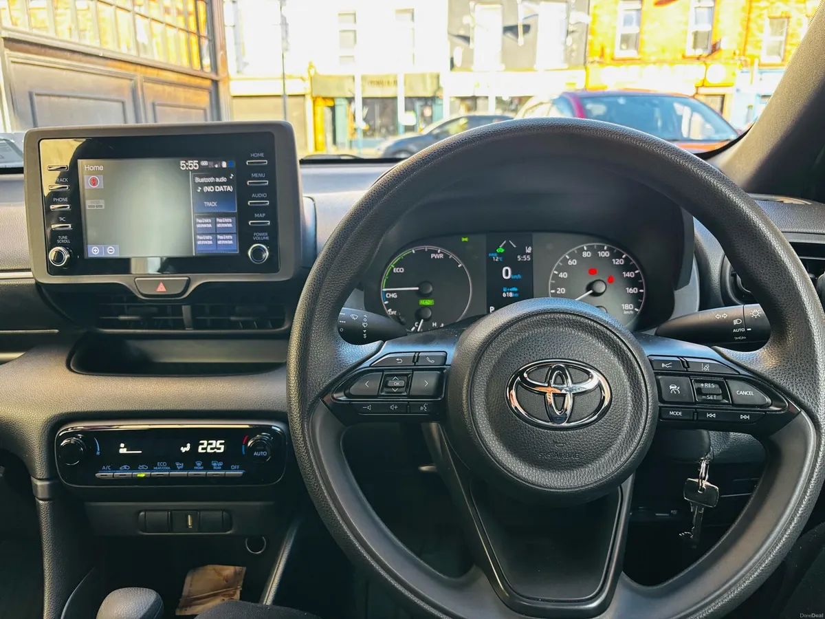 2020 Toyota Yaris Hybrid 69k KM  NCT 2028 - Image 5