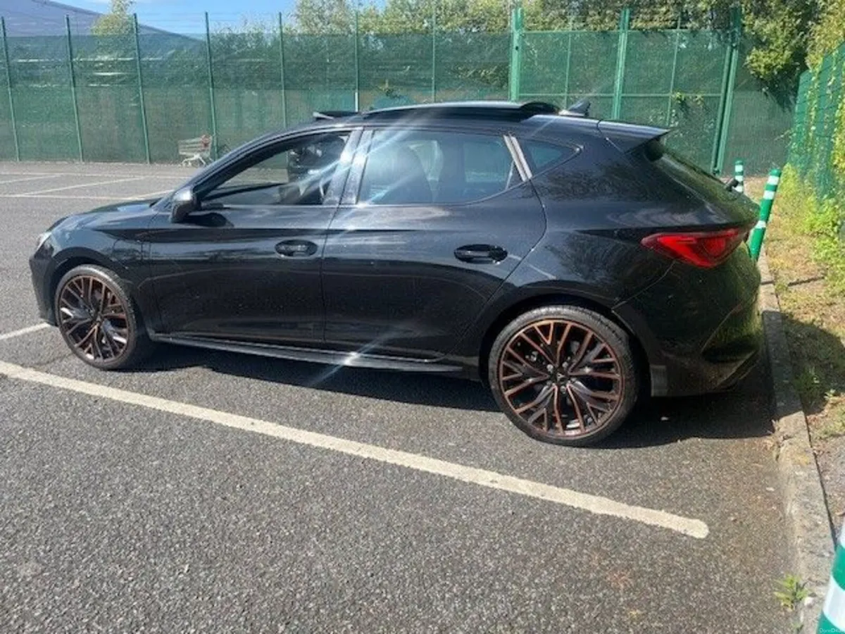 Cupra Leon 2021 VZ 245BHP PHEV - Image 2