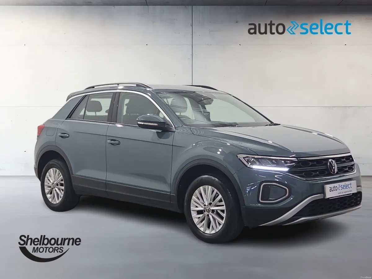 Volkswagen T-roc LIFE TSI - Image 1