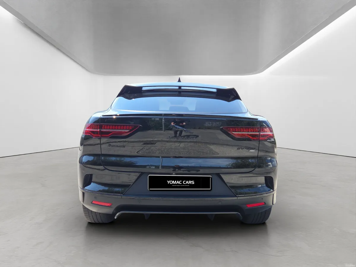 JAGUAR I-PACE BLCK EDITION 22 -1 OWNER LOW MILES - Image 4