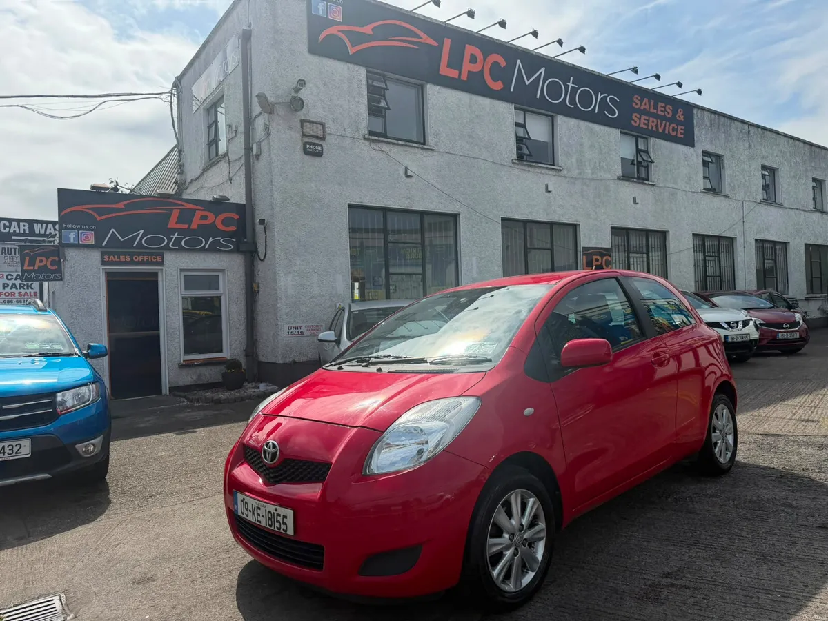 Toyota Yaris 2009 Low low mileage - Image 1