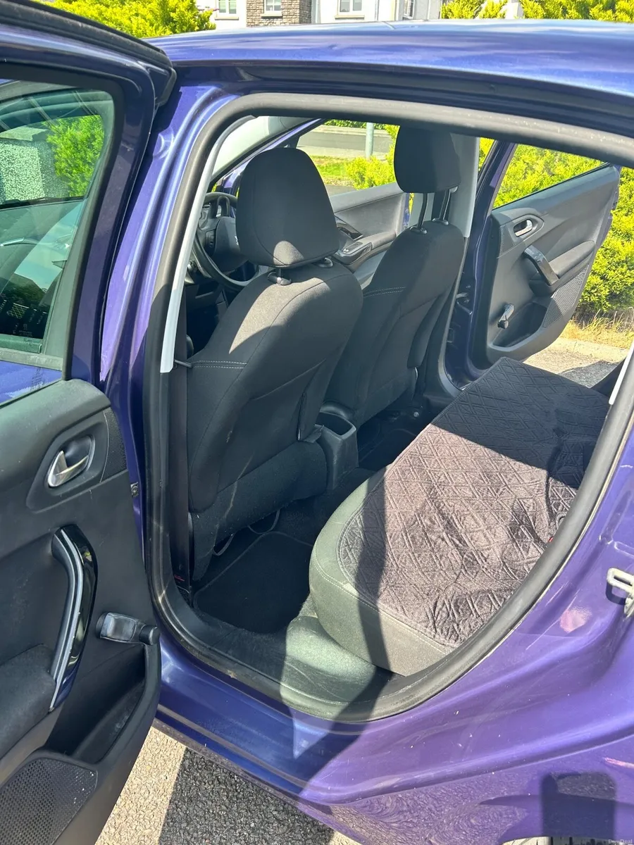 Peugeot 208 2014 - Image 3